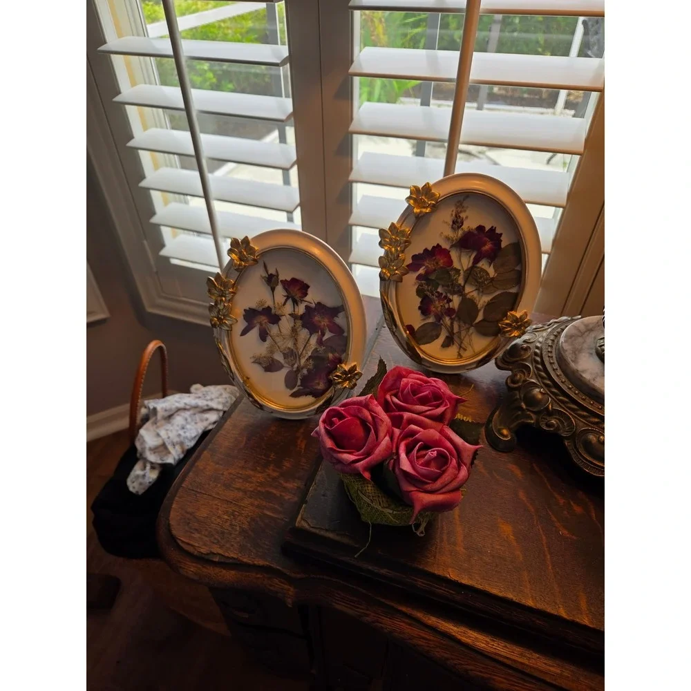 Set of 2 Handcrafted 5x7 Ornate White Gold Oval Frames Dried Pressed Roses Art